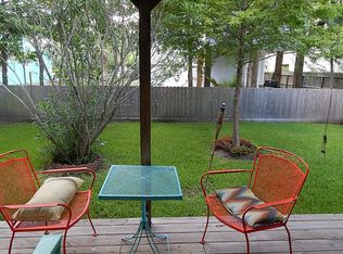 210 E Shore Dr, Clear Lake Shores, TX 77565