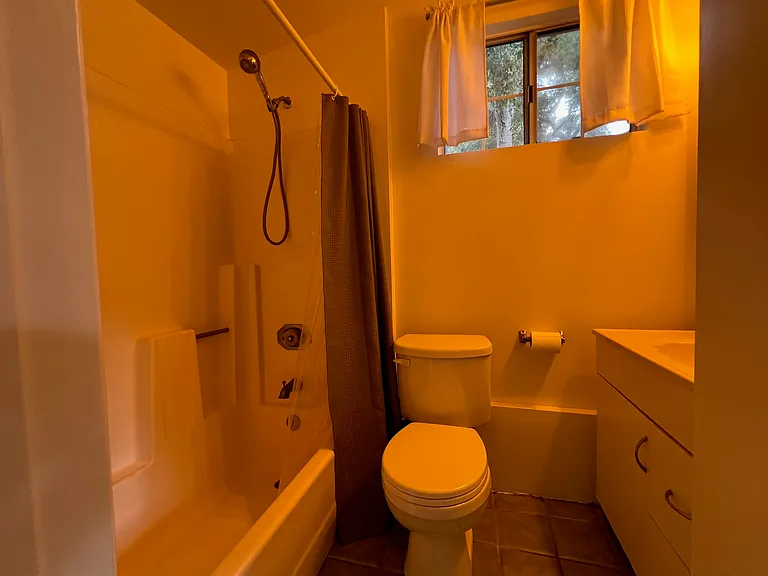 1262B N Topanga Canyon Blvd — Photo 10