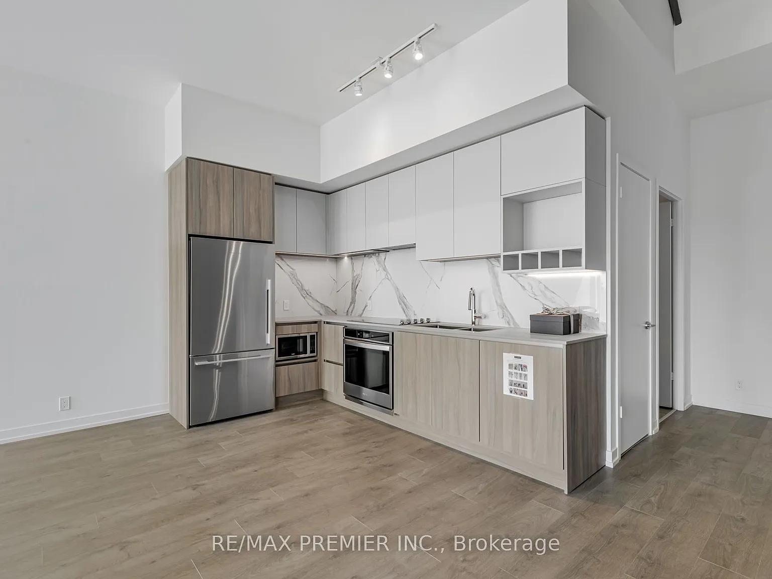 4 bed, $4,000 — Photo 4