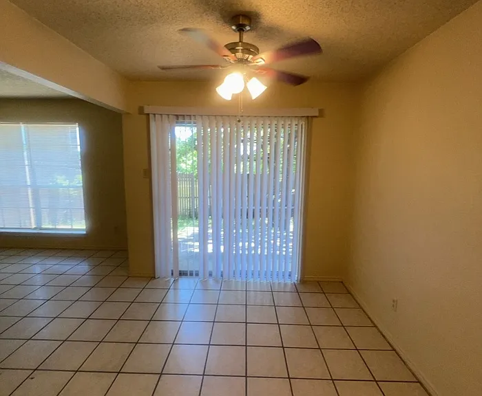 627 Overlook Ct — Photo 6