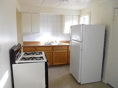 3rd image of 1525 W 28th St