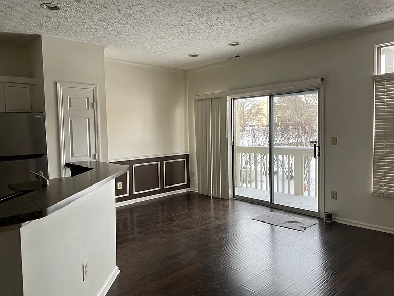 3556 Fishinger Mill Dr — Photo 4