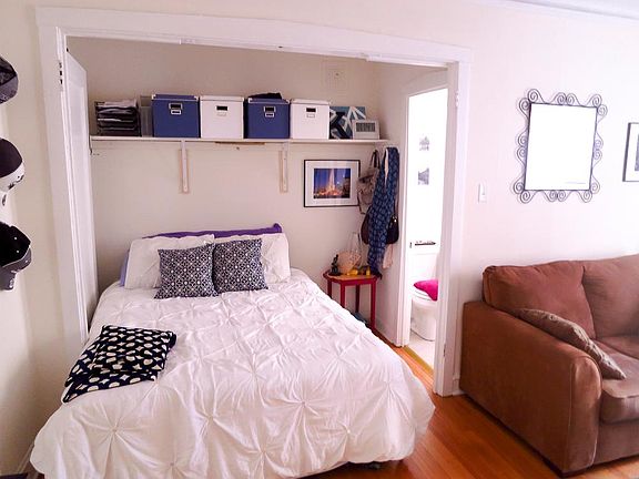 2nd image of 4303 N Winchester Ave APT 2C