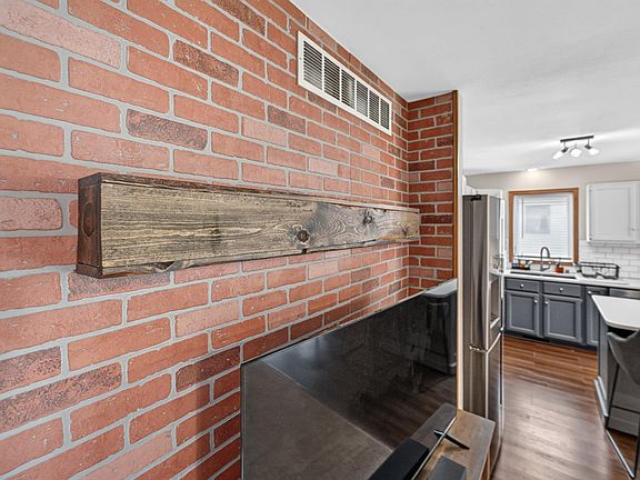 5th image of 644 Granite Way