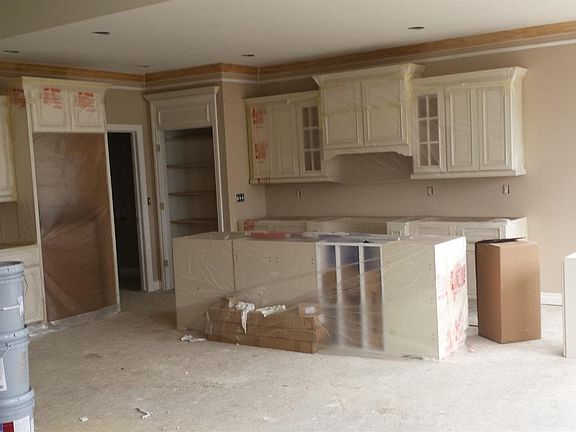3rd image of 13132 Harbor Landings Dr