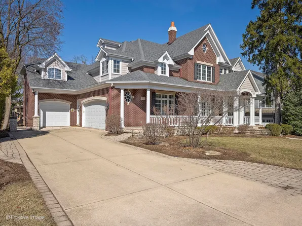 370 Oak St, Glen Ellyn, IL 60137