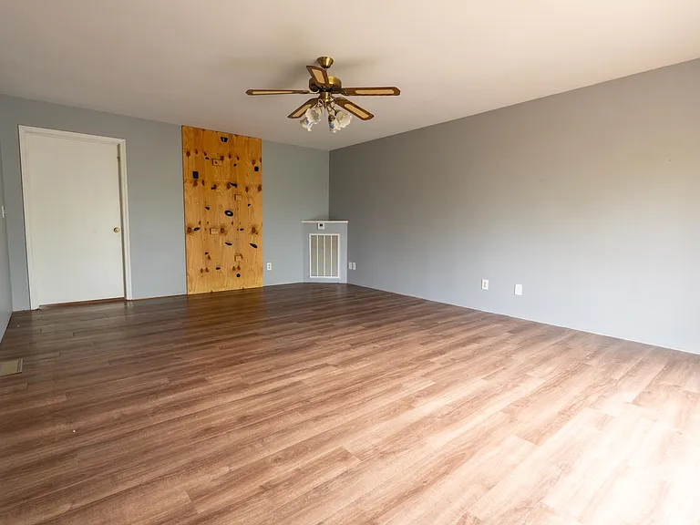150 Delvin Dr #A — Photo 28