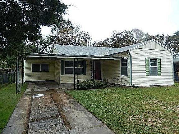 2nd image of 2732 Amherst St
