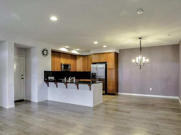 2nd image of 305 Bautista Pl #1