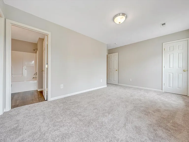 6852 Woodcreeper Dr — Photo 15