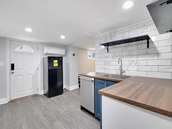 205 Charles St #B, Rockville, MD 20850