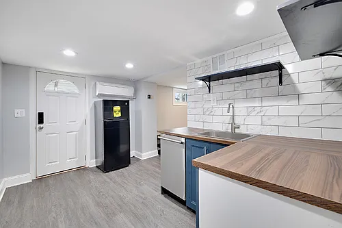 205 Charles St #B Photo 1