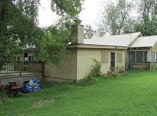 186 N A St, Centerton, AR 72719