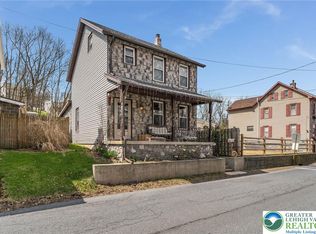 3271 Water St, Whitehall, PA 18052