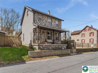 3271 Water St, Whitehall, PA, 18052