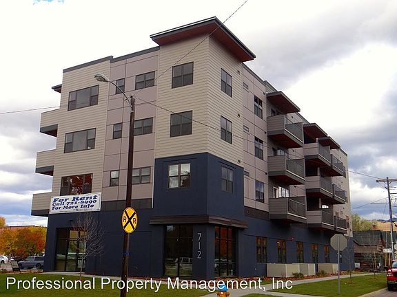 3rd image of 712 W Spruce St APT 203