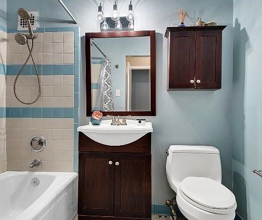 5th image of 301 E 48th St APT 16M
