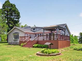 9 Tannery St, Waterport, NY 14571