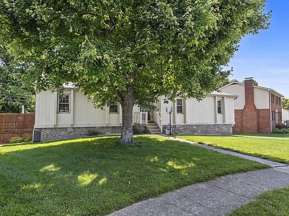 3rd image of 2025 Summerhayes Ct