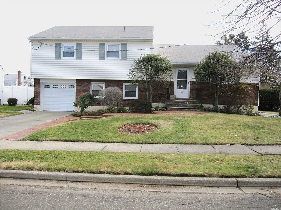 1st image of 77 Massapequa Ave
