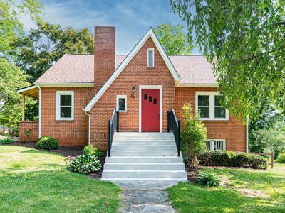 11 Highland St, Canton, NC, 28716
