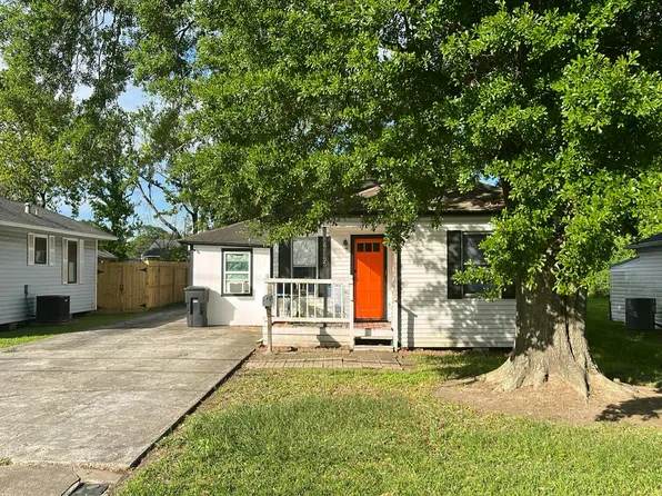 412 N 23rd St, Nederland, TX 77627