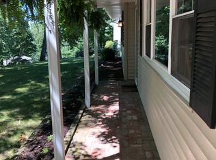 67 Fawnridge Dr, Long Valley, NJ 07853