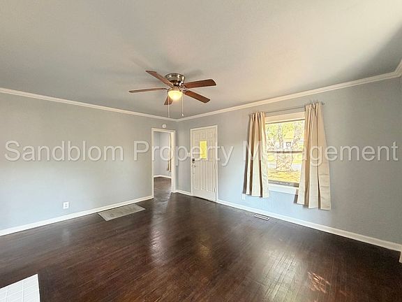 4th image of 3808 E 22nd St