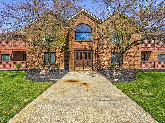 3rd image of 8607 Scenicview Dr APT 105