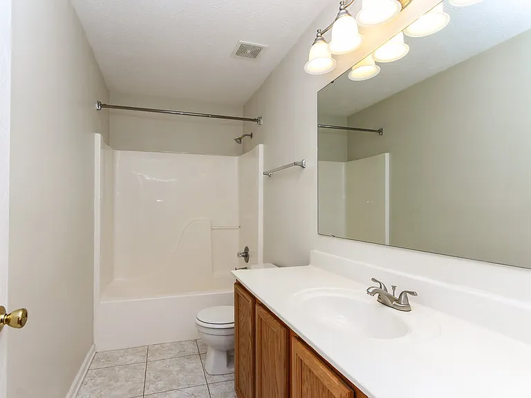 1237 Silver Ridge Ln — Photo 14