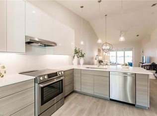 3132 W Crown Pointe Blvd, Naples, FL 34112