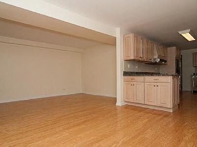 2nd image of 1425 N California Ave #G