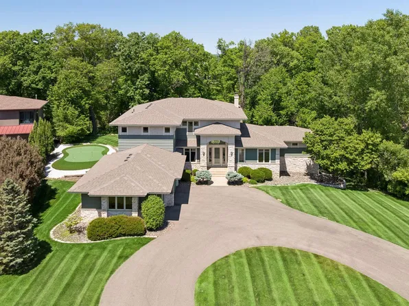 2063 Austrian Pine Ln, Minnetonka, MN 55305