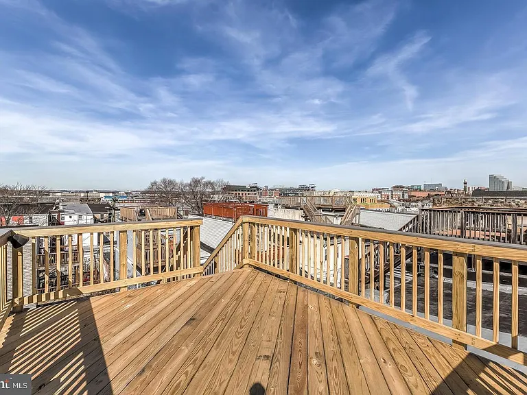 1440 S Charles St — Photo 44