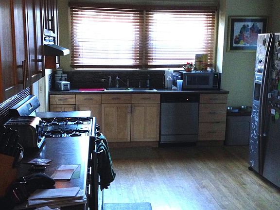 5th image of 452 So Harrison St