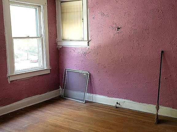 4th image of 3800 Benton Blvd