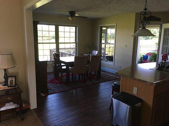 3rd image of 137 Abbie Ln