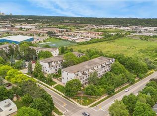 1016 Falgarwood Dr #42, Oakville, ON