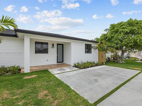 4th image of 11088 SW 219th St