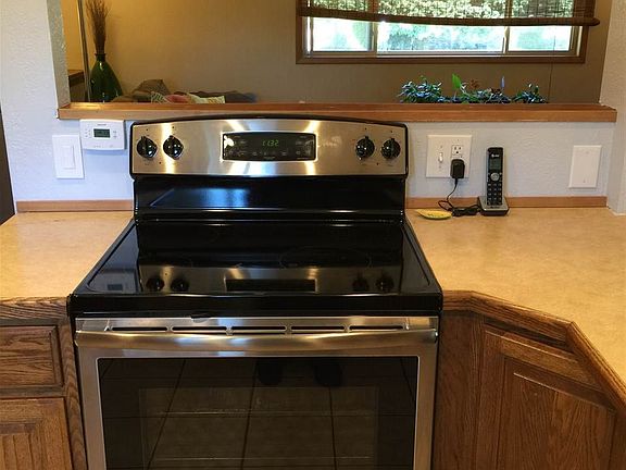 5th image of 8416 N Jefferson Dr