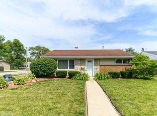 17303 Greenbay Ave, Lansing, IL