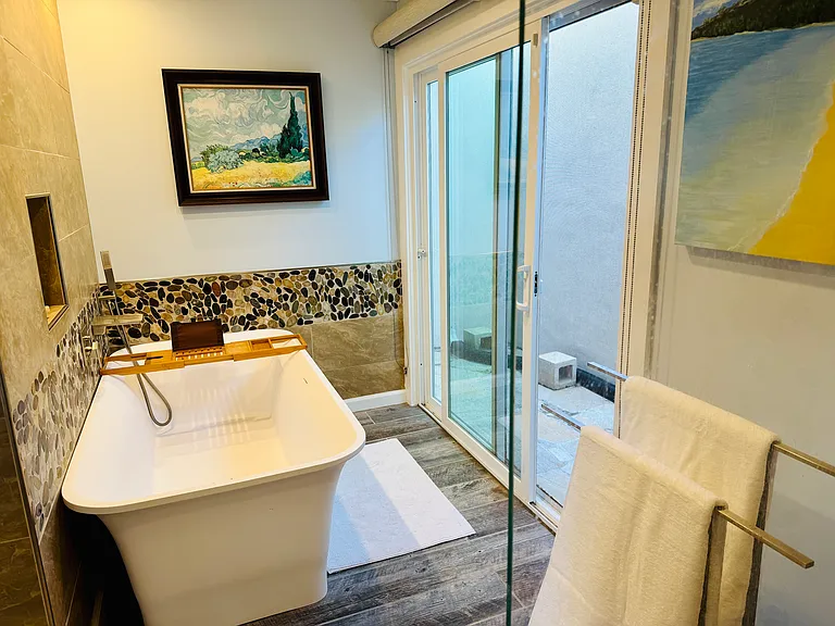 170 Poipu Dr — Photo 12