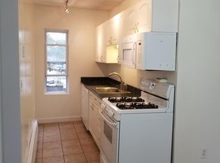 20 Epping St #3, Lowell, MA 01852
