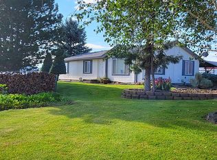 2094 NE Clark Dr, Madras, OR 97741