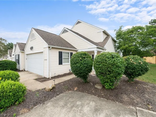 21834 Addington Blvd #4, Rocky River, OH 44116