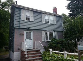 721 Lagrange St, West Roxbury, MA 02132