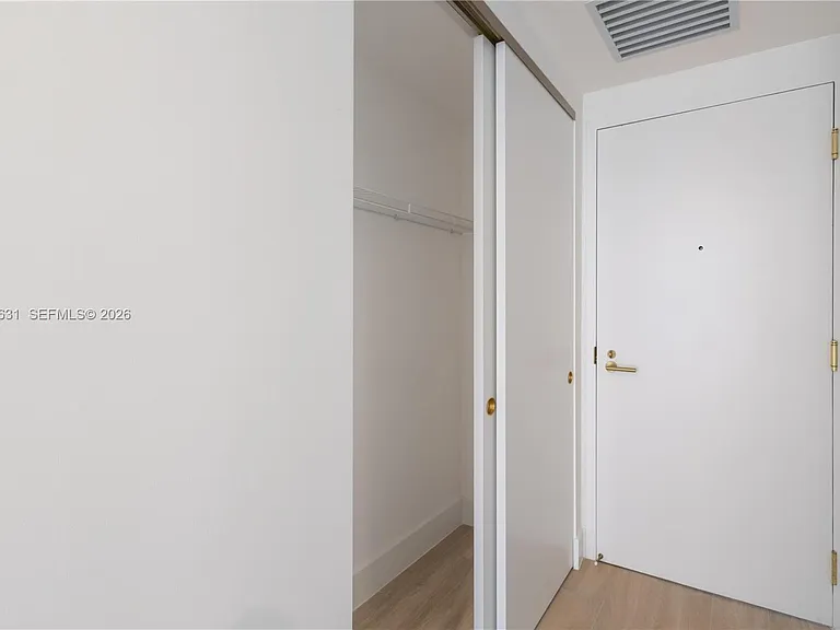 90 NE 32nd St #815 — Photo 14