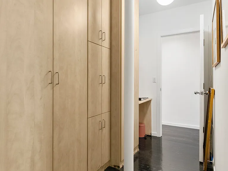 47 Bond St #4 — Photo 6