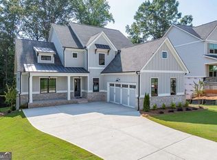 5660 Meadow View Dr, Jefferson, GA 30549