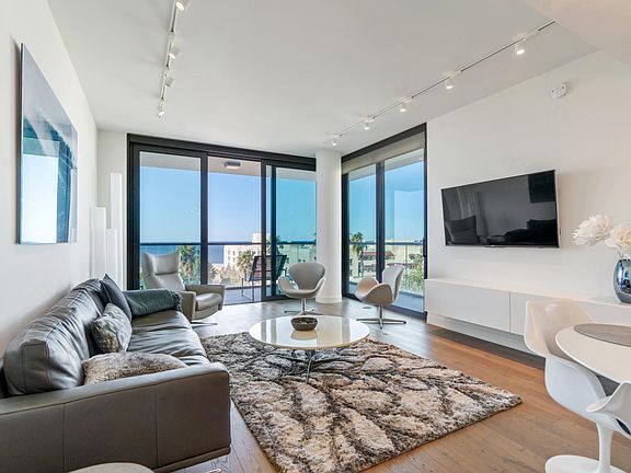 5th image of 1755 Ocean Ave #810